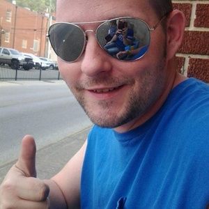 Meet your Posher, Dwain